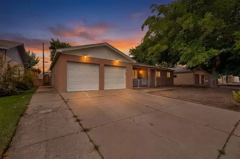 9519 Morrow Ave NE, Albuquerque, NM 87112