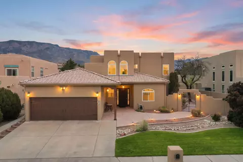 8512 Vina Del Sol Dr NE, Albuquerque, NM 87122