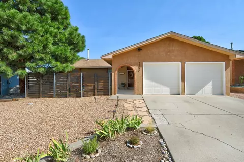 7353 Yorktown Ave NE, Albuquerque, NM 87109