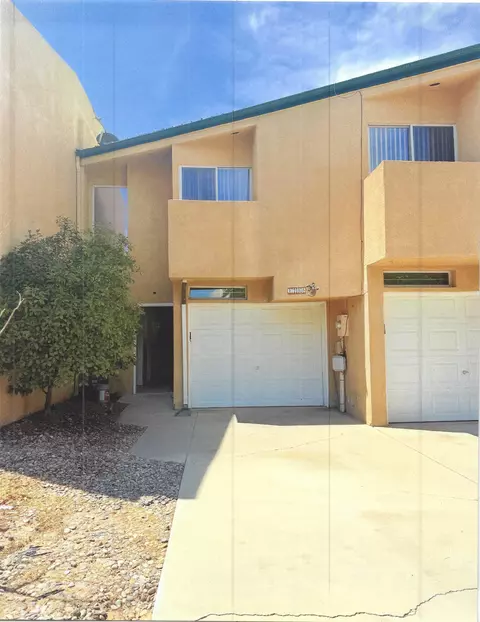 1735 55th St NW, Albuquerque, NM 87105