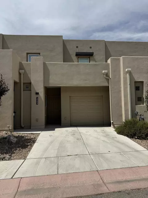 223 San Clemente Ave NW, Albuquerque, NM 87107