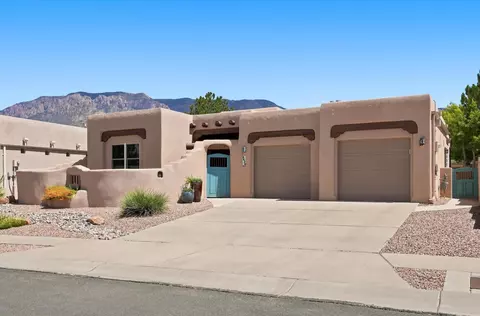 6420 Anasazi Dr NE, Albuquerque, NM 87111