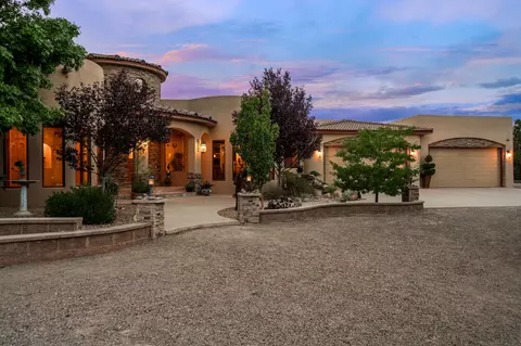 2 Caliente De Sol, Corrales, NM 87048