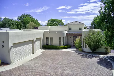 508 Laguna Seca Ln NW, Albuquerque, NM 87104
