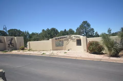30 Rancho Verde Rd, Tijeras, NM 87059