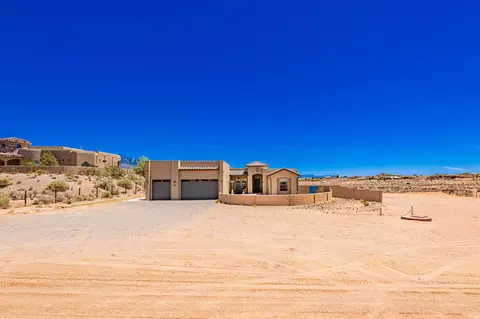 5900 Lilac Pl NE, Rio Rancho, NM 87144