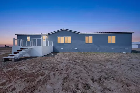 39 Rolling Hills Rd, Moriarty, NM 87035
