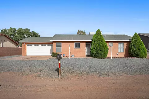 432 Mohawk St SW, Rio Rancho, NM 87124