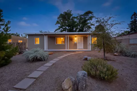 1208 Morningside Dr NE, Albuquerque, NM 87110