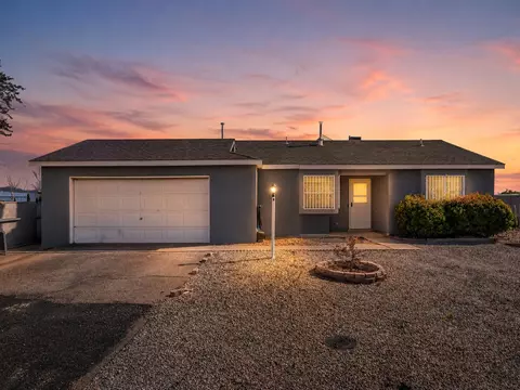 4538 Zirconia Dr NE, Rio Rancho, NM 87124