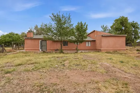 1928 Doris Pl NE #1, Los Lunas, NM 87031