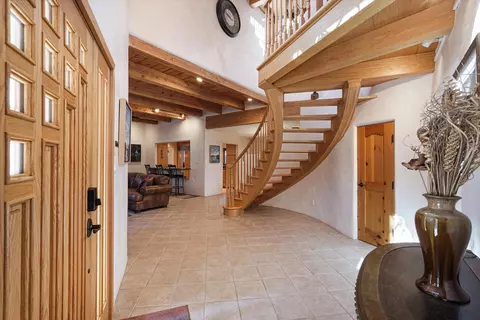 5305 Canada Vista Pl NW, Albuquerque, NM 87120