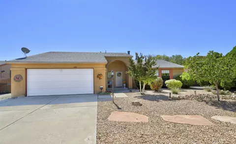 6516 Quail Run Rd NE, Rio Rancho, NM 87144