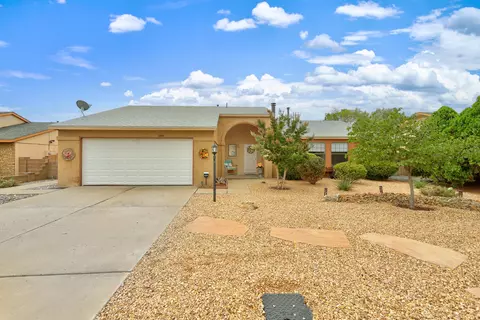 6516 Quail Run Rd NE, Rio Rancho, NM 87144