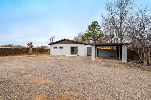 1008 Paz Del Valle Ct NW, Albuquerque, NM 87114