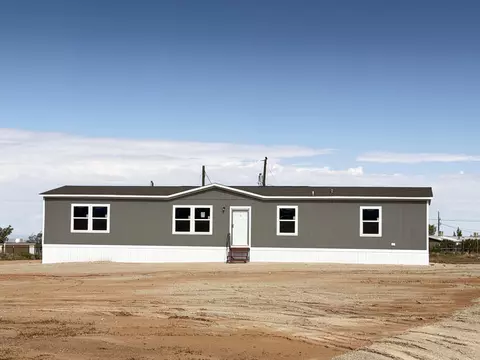 5 Meadowlake Cir, Los Lunas, NM 87031