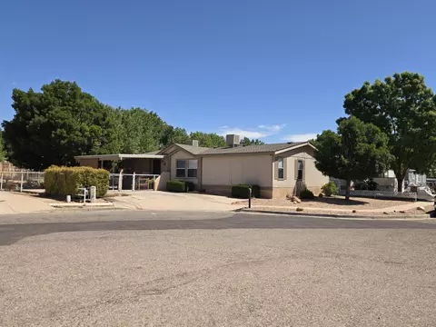 502 Rosie G Otero Sw Rd, Los Lunas, NM 87031