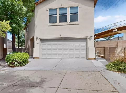 12515 Alps Way NE, Albuquerque, NM 87111