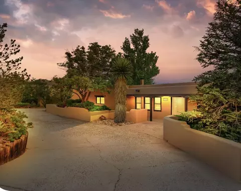 14018 Arcadia Rd NE, Albuquerque, NM 87123