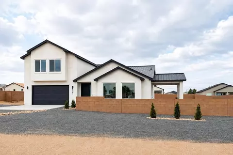 421 9th Ave NE, Rio Rancho, NM 87124