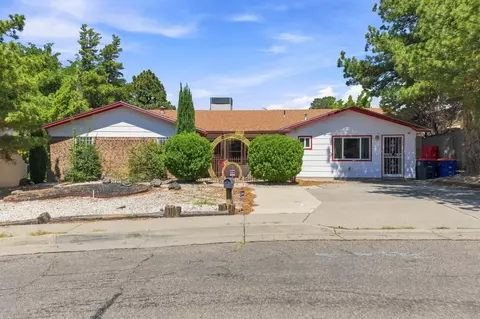 12709 Viewcrest Pl NE, Albuquerque, NM 87112