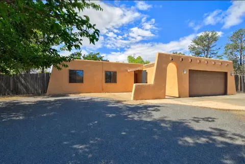 2100 Black Hills Rd NE, Rio Rancho, NM 87124
