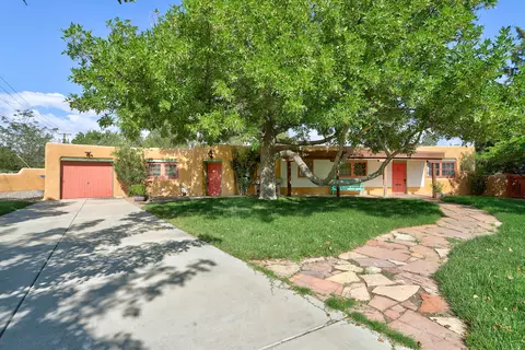 5 Chacon Pl NW, Albuquerque, NM 87104