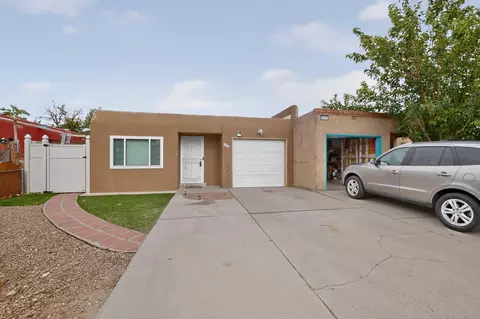 3412 Abbey Ct NW, Albuquerque, NM 87120