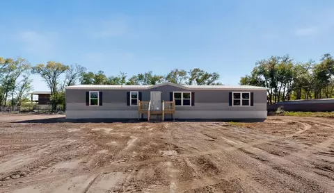 241 Crownover Rd NW, Los Lunas, NM 87031