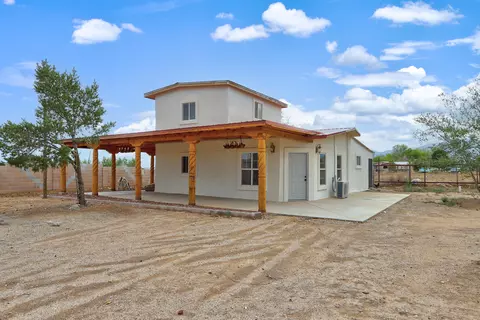139 San Diego Loop, Los Lunas, NM 87031