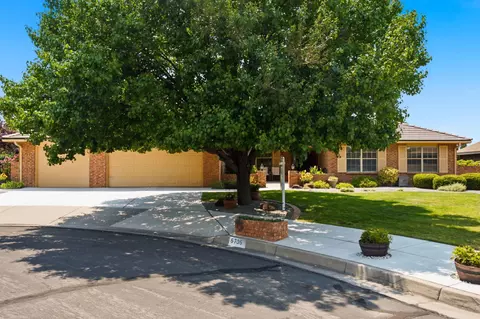5705 Royal Oak Pl NE, Albuquerque, NM 87111