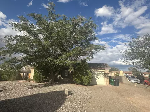 429 Victor Ln SE, Rio Rancho, NM 87124