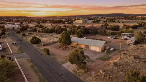 48 Scott Rd, Edgewood, NM 87015