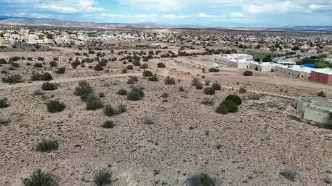 5720 Offenbach Rd NE, Rio Rancho, NM 87144