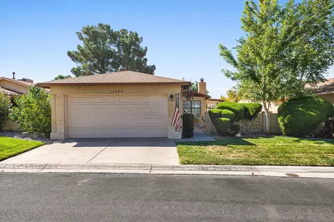 10604 Clyburn Park Dr NE, Albuquerque, NM 87123