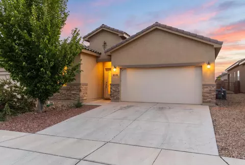 9019 S Sky St NW, Albuquerque, NM 87114
