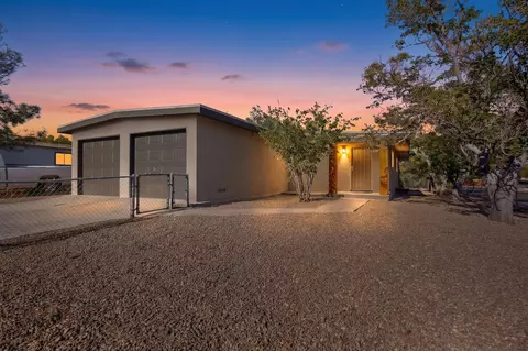 245 Garcia St NE, Albuquerque, NM 87123