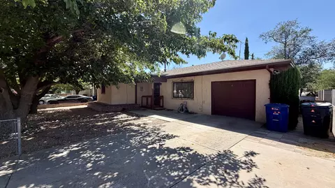 309 Estancia Dr NW, Albuquerque, NM 87105