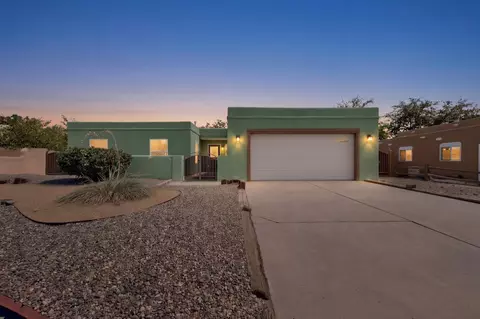 5812 Morgan Ln NW, Albuquerque, NM 87120