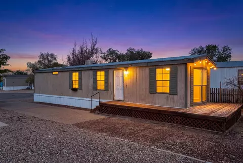 224 Atrisco Vista Blvd SW #TRLR 31, Albuquerque, NM 87121