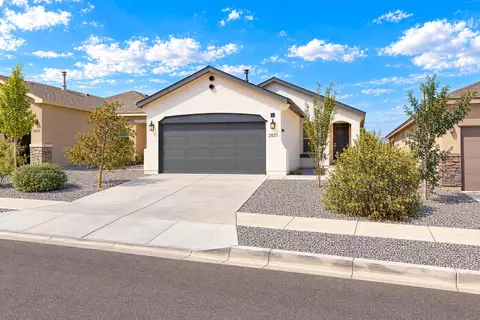 2831 Cambridge Ave NE, Rio Rancho, NM 87144