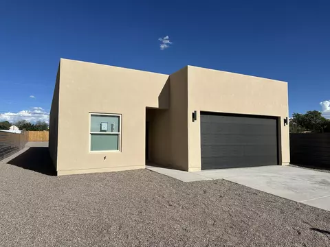 1510 John St SE, Albuquerque, NM 87102