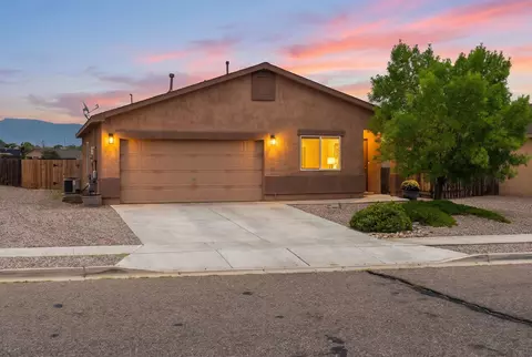 15 Tome Vista Dr, Los Lunas, NM 87031