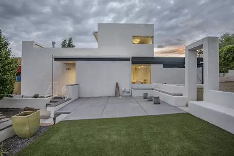 409 Ridge Pl NE, Albuquerque, NM 87106
