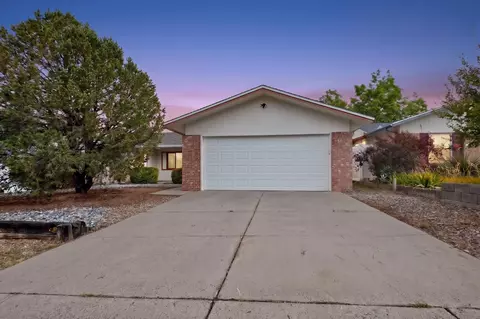 8121 Irwin St NE, Albuquerque, NM 87109