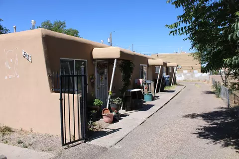 511 Texas St NE, Albuquerque, NM 87107