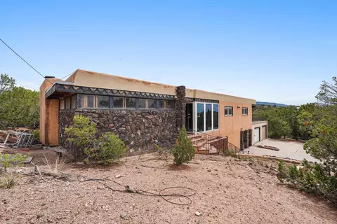 1023 Bishops Lodge Rd, Santa Fe, NM 87501