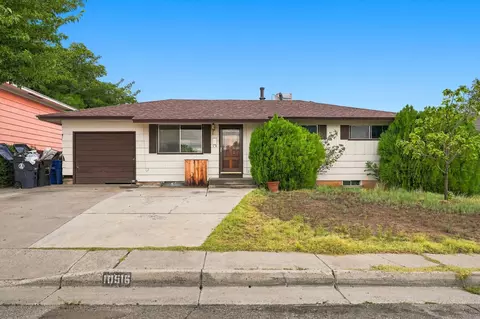 10516 Lexington Ave NE, Albuquerque, NM 87112