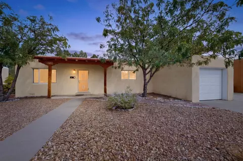 1728 Bryn Mawr Dr NE, Albuquerque, NM 87106