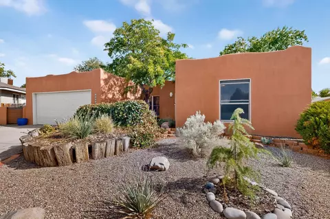 12212 Lexington Ave NE, Albuquerque, NM 87112